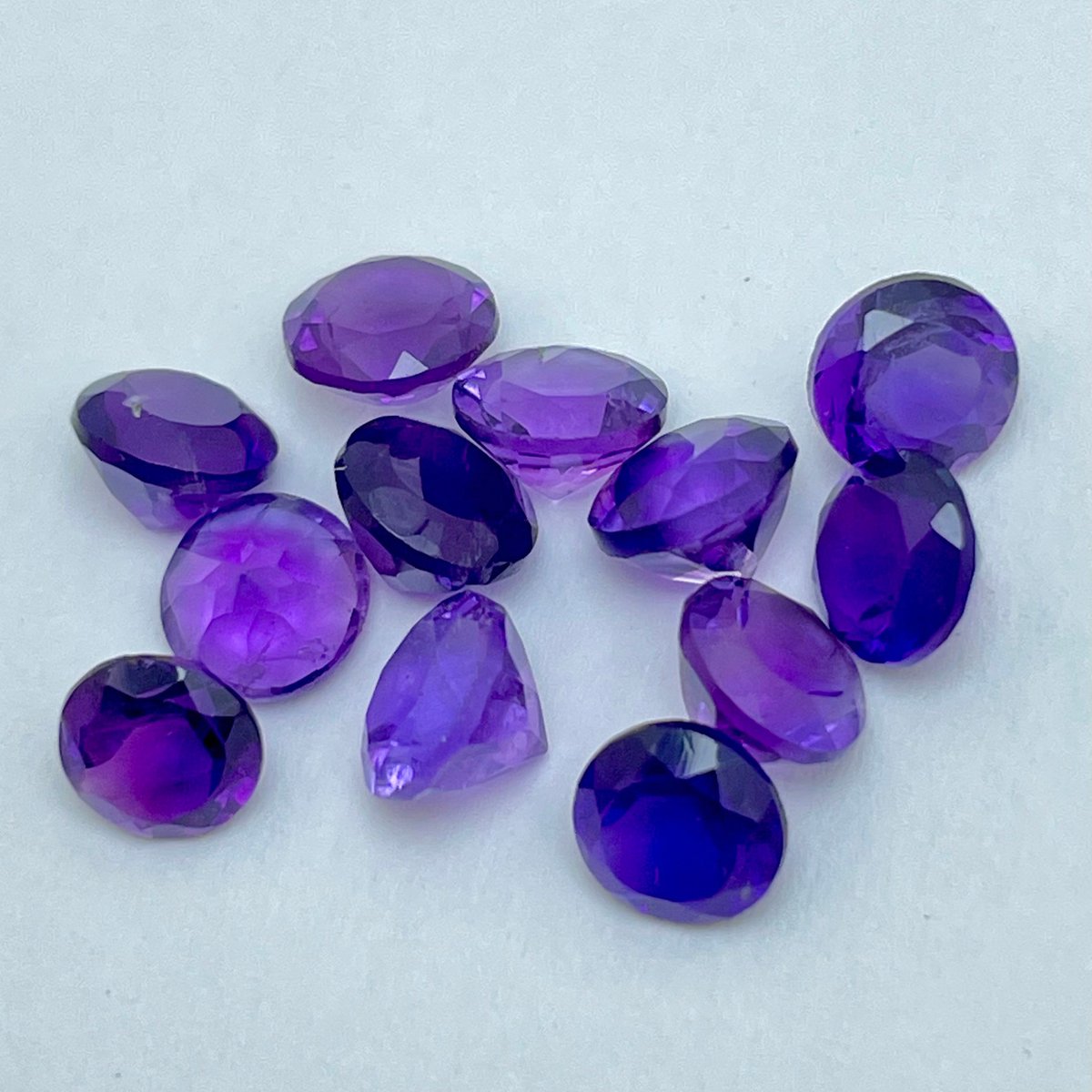 allen_doom's tweet photo. Natural Calibrated Amethyst Gemstone, Loose round cut calibrated amethyst, African amethyst, milli sizes gemstones, 5 Mm faceted amethyst.
 #African #Gemstones #sizes #Calibrated #Amethyst #Gemstone #milli #mm #loose #finefacetedgems #EtsyEmail

👉https://t.co/Gb0k1vyD35 https://t.co/04tgLf03ne