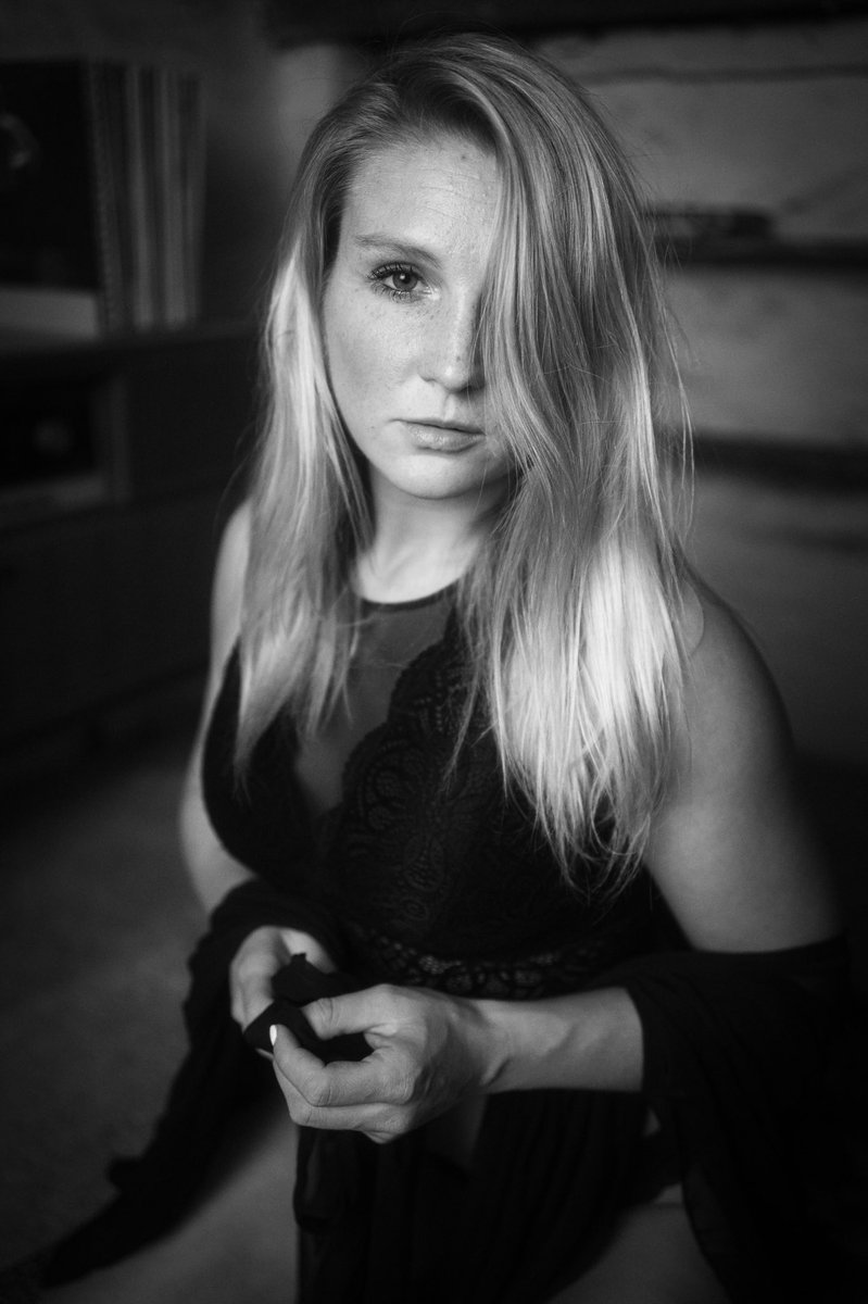 dbfmedia1987's tweet photo. Look 
#35mm #leica #bnw https://t.co/IkwrdVAkOz