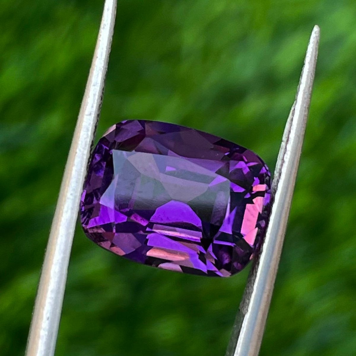 HandsComputer's tweet photo. Gorgeous Shinny Faceted Dark Amethyst, Natural Brazilan Loose Purple Amethyst For Jewelry Making, Cut Amethyst For Ring Making Jewellery.
 #Purple #Brazilan #dark #Shinny #Faceted #RingMakingJewellery #loose #Amethyst #finefacetedgems #EtsyEmail

👉https://t.co/V37AFnyBAL https://t.co/T98sphzPiO
