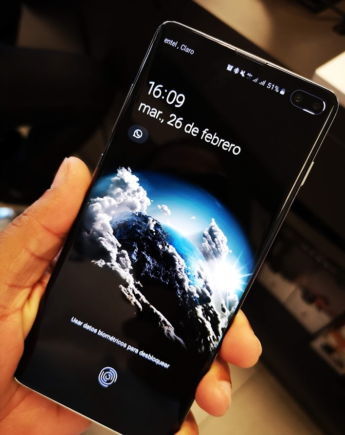 lest3rbc's tweet photo. ese dia en que compre el samsung #s10plus
no me diganque no es una joya https://t.co/127JWsv470