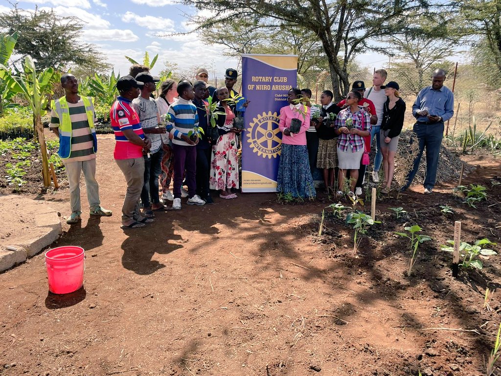 NjiroRc's tweet photo. Rotary Club of Njiro with Edmund Rise School, planting different types of trees for our environment https://t.co/bJYnouSVrm