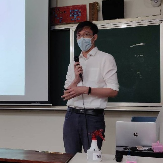 TsyLab's tweet image. Happy to have the first Colletotrichum meeting in National Chung Hsing University. Really enjoy the discussion with other four groups.
#Colletotrichum #fungus
#NationalChungHsinUnversity
#Taiwan