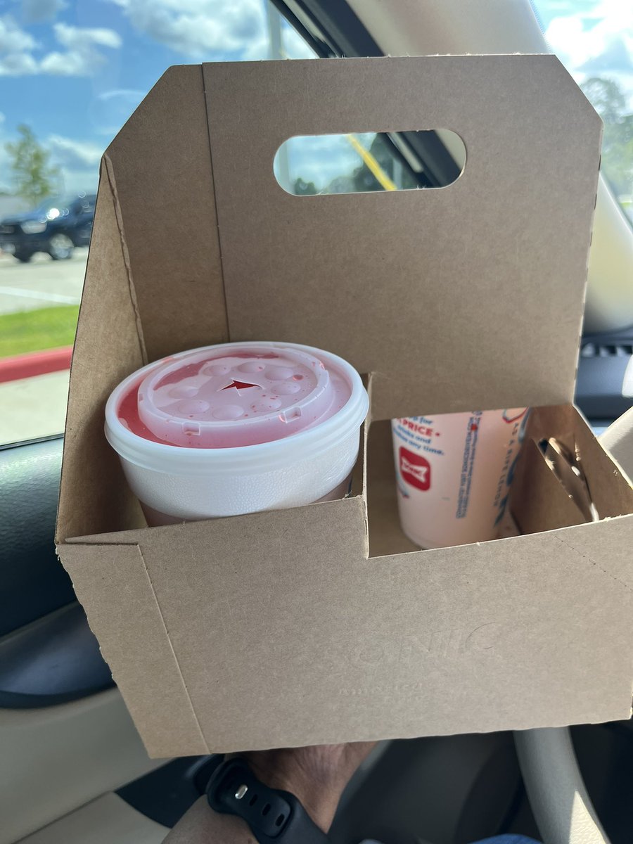IamDivaTHicks's tweet photo. Did a Sonic run and surprised some of the dismissal staff at my daughterโs school๐ฅค. They may never know my name but they will remember my random act of kindness. Itโs the little things! #payitforward #sonicslush #itsthelittlethings https://t.co/LctMYuUcSK