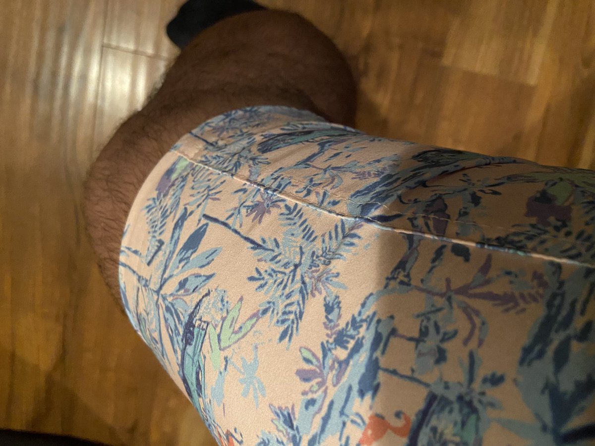 PalmTreesnGz's tweet photo. @osuna213 U cant fully see but they were a reasonable length. No ankle sock activities lol. #DownAssFoo https://t.co/sXAM0Ilghm