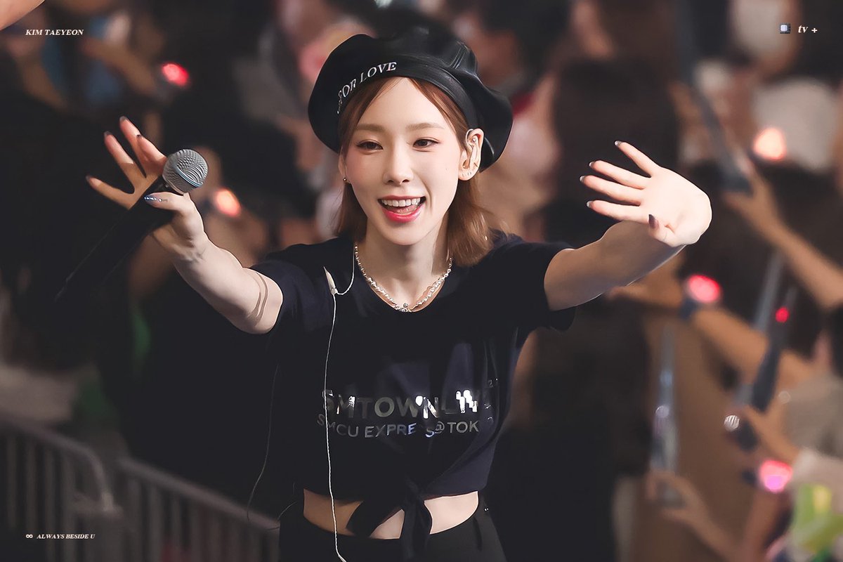 309_tv's tweet photo. 220829 🫶🏻🫶🏻🖤 #TAEYEON #태연 https://t.co/jf74RXtLEG