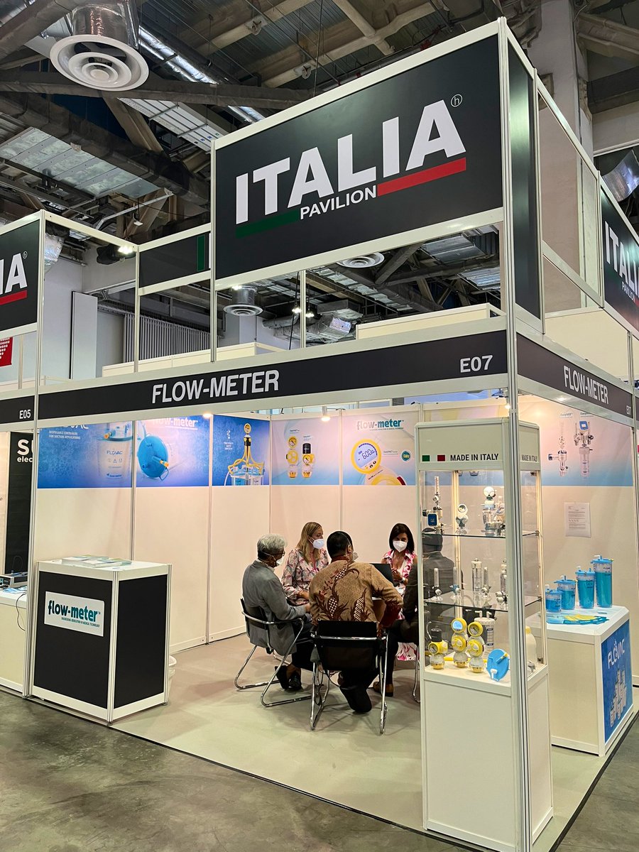 JeanpDMS's tweet photo. The #EU is well represented at the 2022 edition of #MedicalFairAsia #MMA @MD_Asia with 7 country pavilions &amp; 🇪🇺 companies 👩🏻‍⚕️👨🏽‍🔬🩺 💉

Annual #EU exports of pharmaceuticals &amp; medical devices to Singapore are worth over €2 billion 📈 enhanced by specific #EUSFTA provisions 🇪🇺🇸🇬 https://t.co/1kZap7SZm1