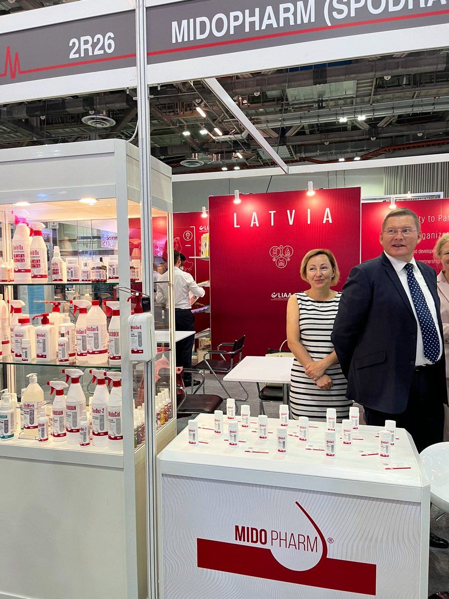JeanpDMS's tweet photo. The #EU is well represented at the 2022 edition of #MedicalFairAsia #MMA @MD_Asia with 7 country pavilions &amp; 🇪🇺 companies 👩🏻‍⚕️👨🏽‍🔬🩺 💉

Annual #EU exports of pharmaceuticals &amp; medical devices to Singapore are worth over €2 billion 📈 enhanced by specific #EUSFTA provisions 🇪🇺🇸🇬 https://t.co/1kZap7SZm1