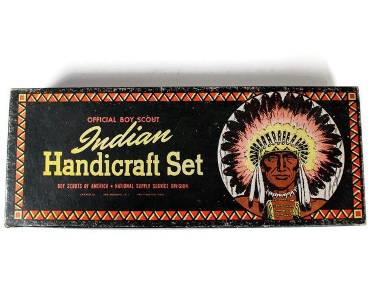 royal3501's tweet photo. 1950's Official Boy Scout Indian Handicraft Set in Original Box
 #Original #HandicraftSet #scout #MarbleValleyVintage #EtsyEmail

👉https://t.co/LIamDpLmqb https://t.co/77kPvz7Uib