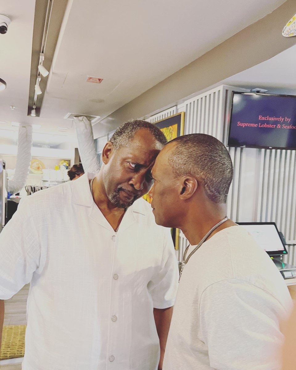 Sugar Ray Leonard tweet media