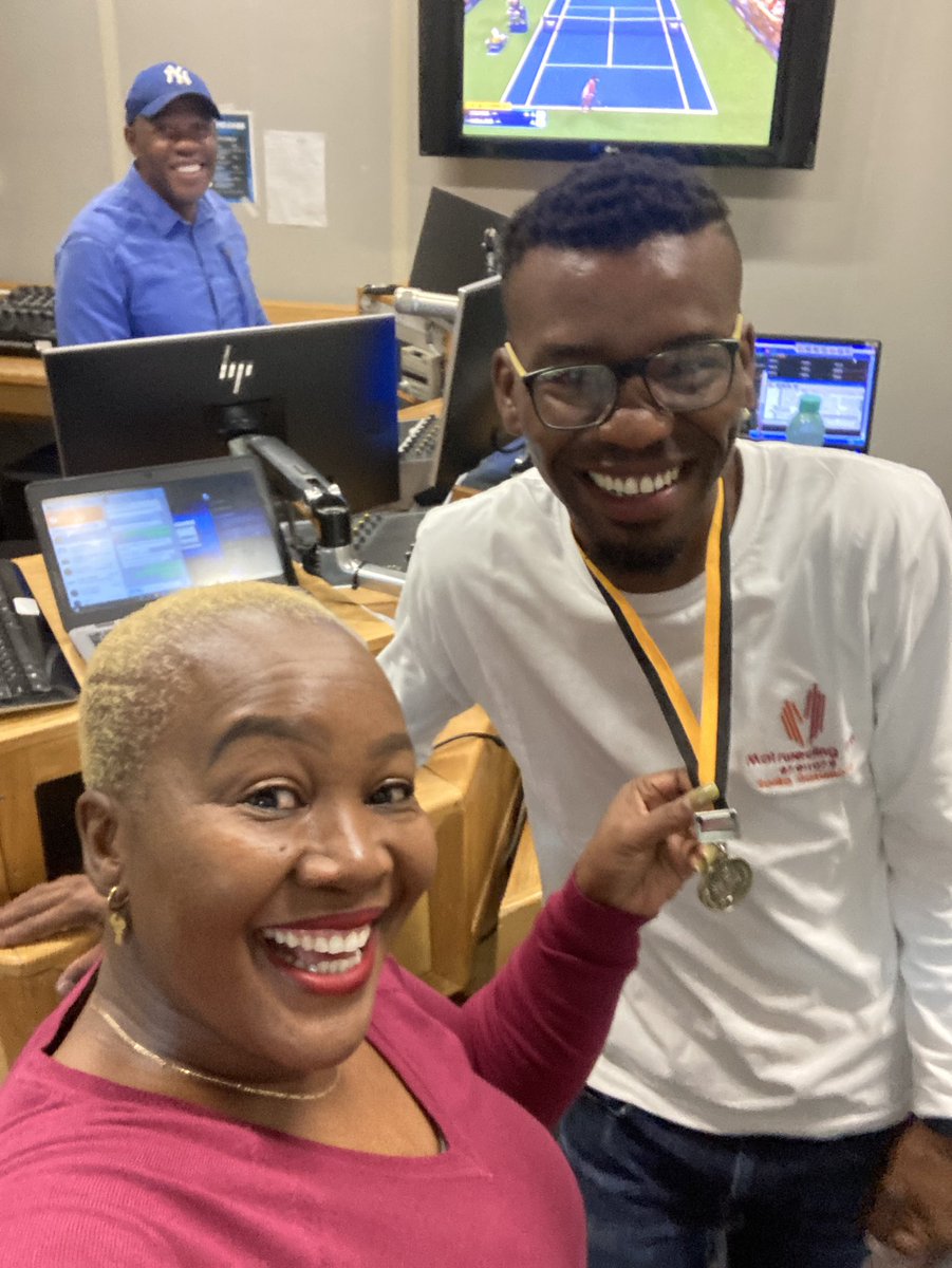 Selloane_Sebalo's tweet photo. Welcome back DJ!!🥳🥳🥳 @djessence_k @DMOS_SA @Oatile90 @motswedingfm #Thagamoso https://t.co/Vm1H0ZbiQw