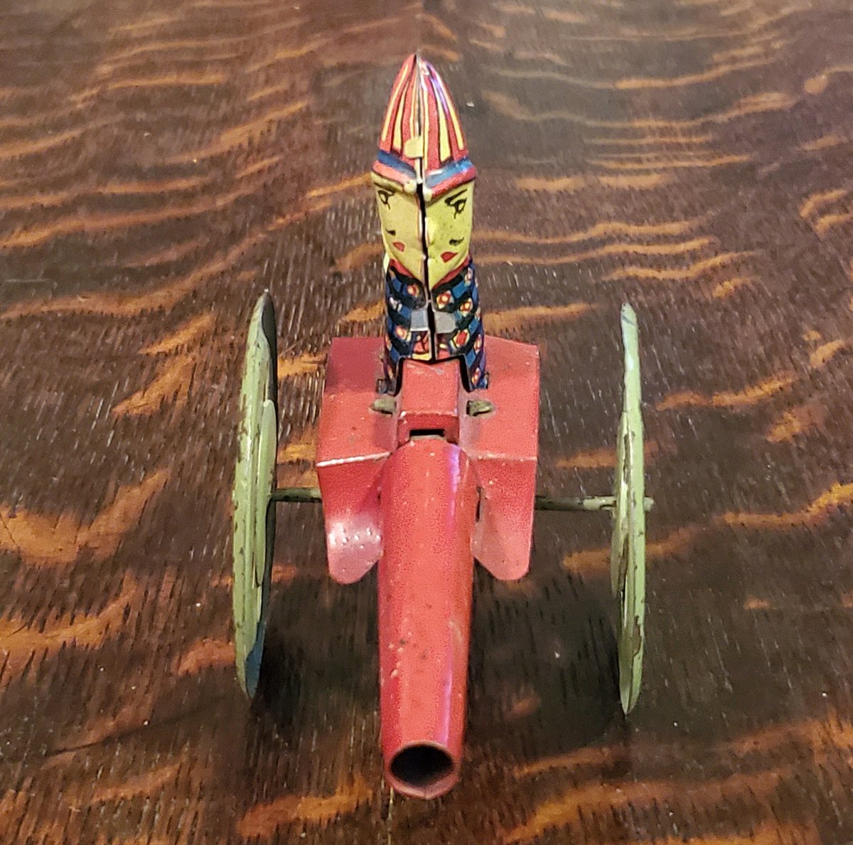 bkumar080's tweet photo. Vintage Tin Litho Mechanical Toy Cannon
 #Cannon #Mechanical #toy #litho #tin #Vintage #MarbleValleyVintage #EtsyEmail

👉https://t.co/8AqZWKHP3G https://t.co/GhgRwMiFh1