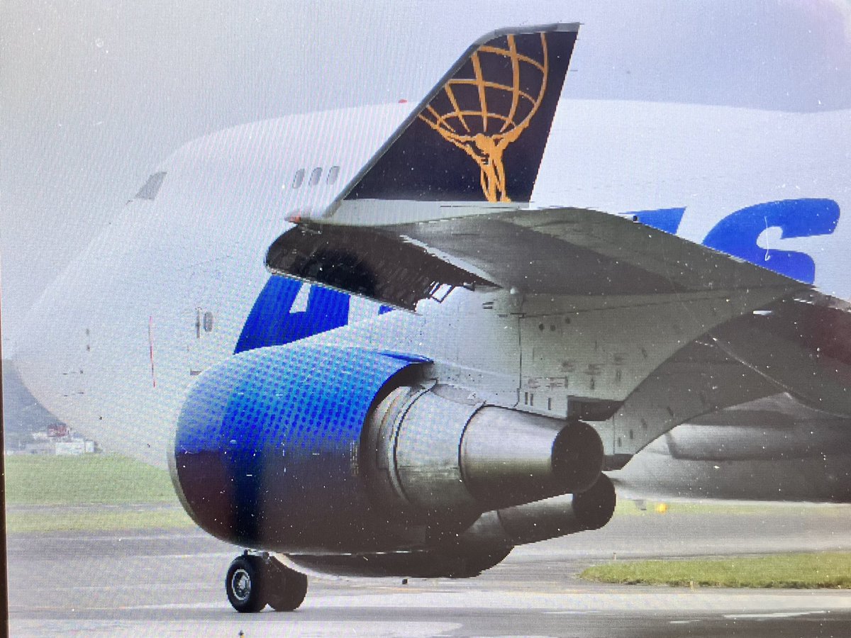 karage_747's tweet photo. ほんとにかっこいい....
 #横田基地  #rjty  #b747  #Boeing747  #b7474  #atlasairwolrdwide https://t.co/cFrBjpF2c3