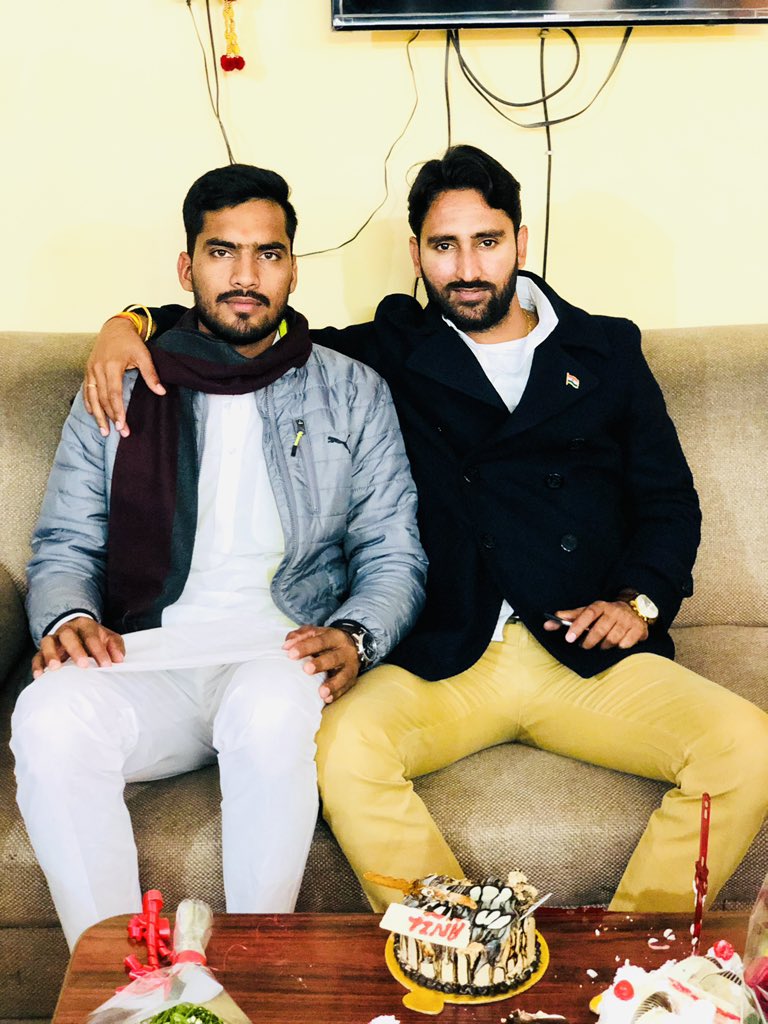 BrijeshKharbas's tweet photo. अखिल भारतीय कांग्रेस कमेटी के ( ओबीसी प्रकोष्ठ) के राष्ट्रीय संयोजक बनने पर बड़े भाई अनिल चोपड़ा जी को बहुत बहुत बधाई एवं शुभकामनाएं।
 @AnilChopra_ https://t.co/XcC6PiyYMy