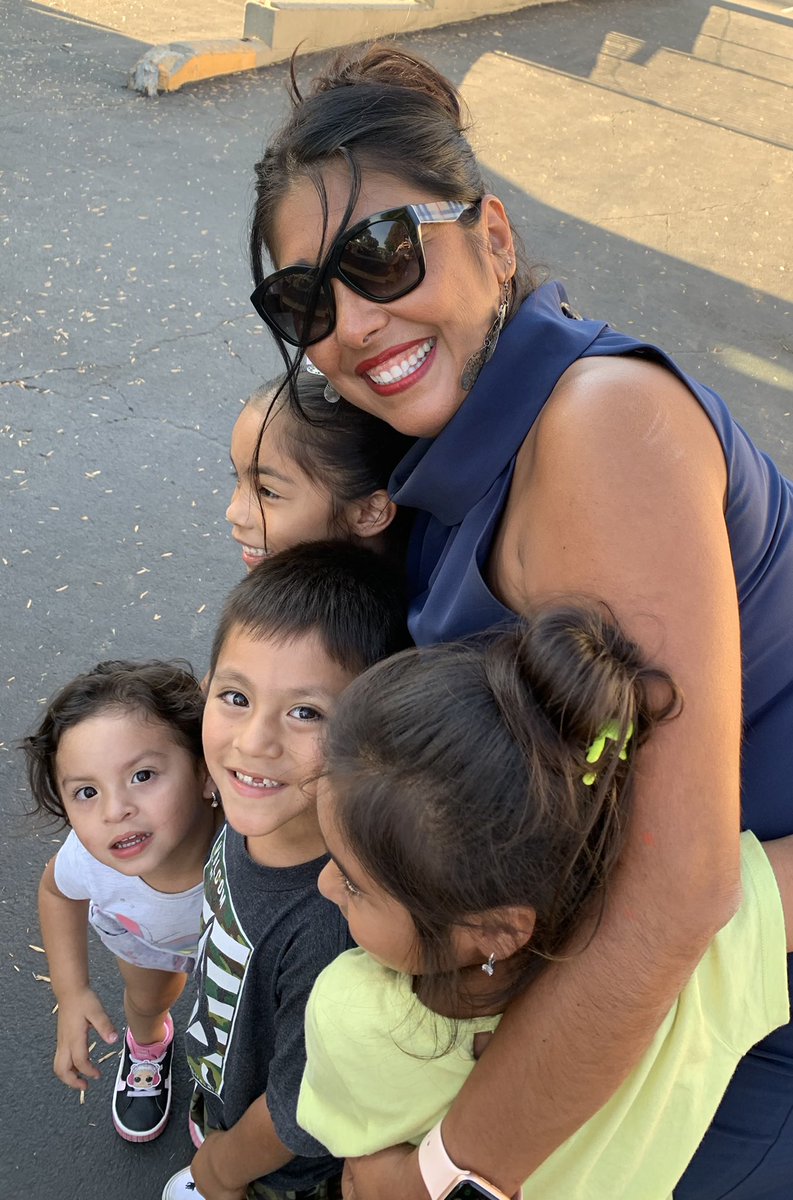 aarias2552's tweet photo. Cultivating a community of care at our Back To School Night! At FSA, we dare to dream, so our students can dream! #CommunityEngagement #DareToDream #FallbrookSTEMAcademy @ZHCouns @Mrs_Enriquez_5 https://t.co/5bTPtGVadW