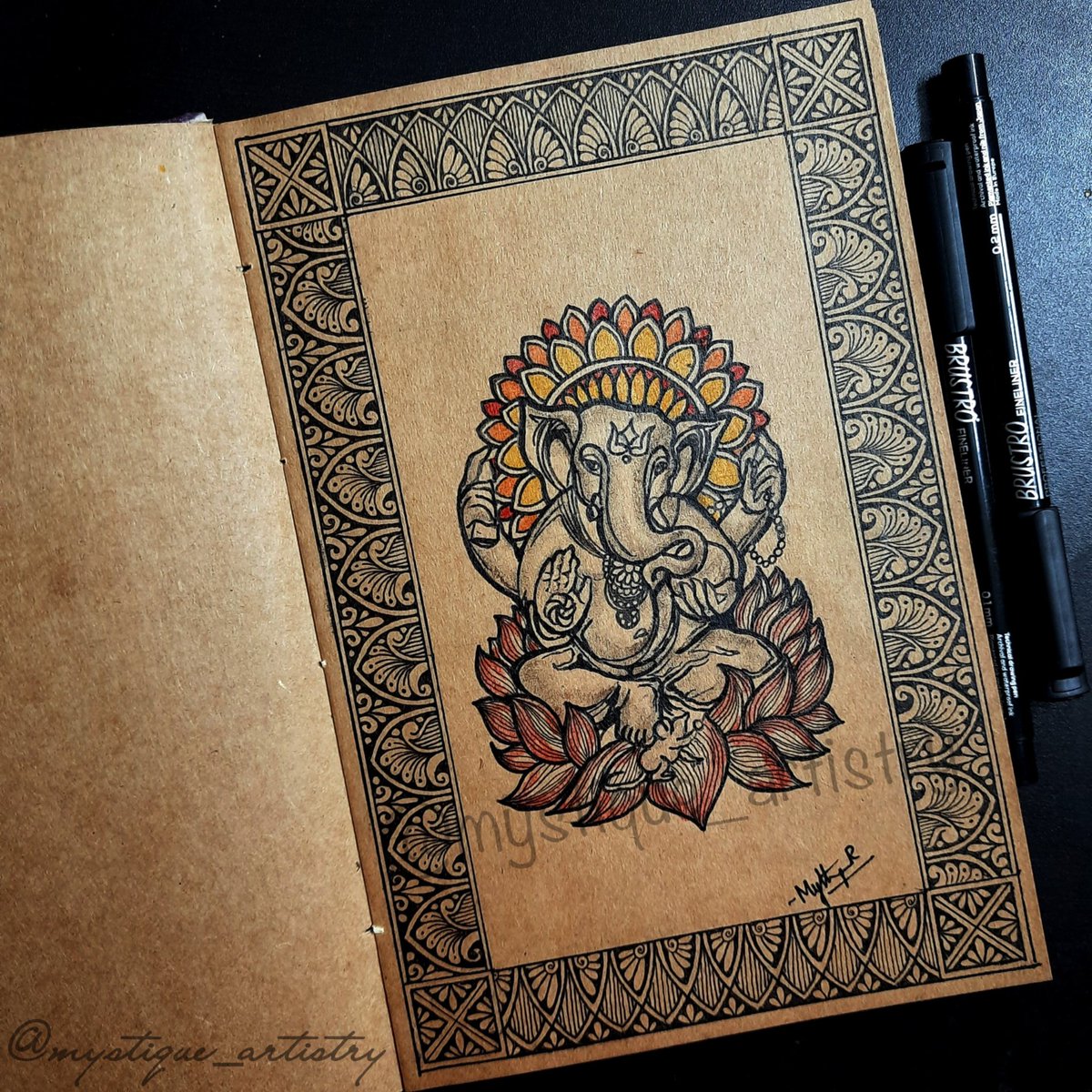 Mystique_Artist's tweet photo. இனிய விநாயக சதுர்த்தி நல்வாழ்த்துக்கள் ✨️✨️

#mystique_artistry #mystiqueartistry #happyvinayakachavithi #vinayakachaturthi #VinayagarChaturthi #விநாயகர்சதுர்த்தி2022 #விநாயகர்சதுர்த்திவாழ்த்துக்கள் https://t.co/DIEm3KUnot