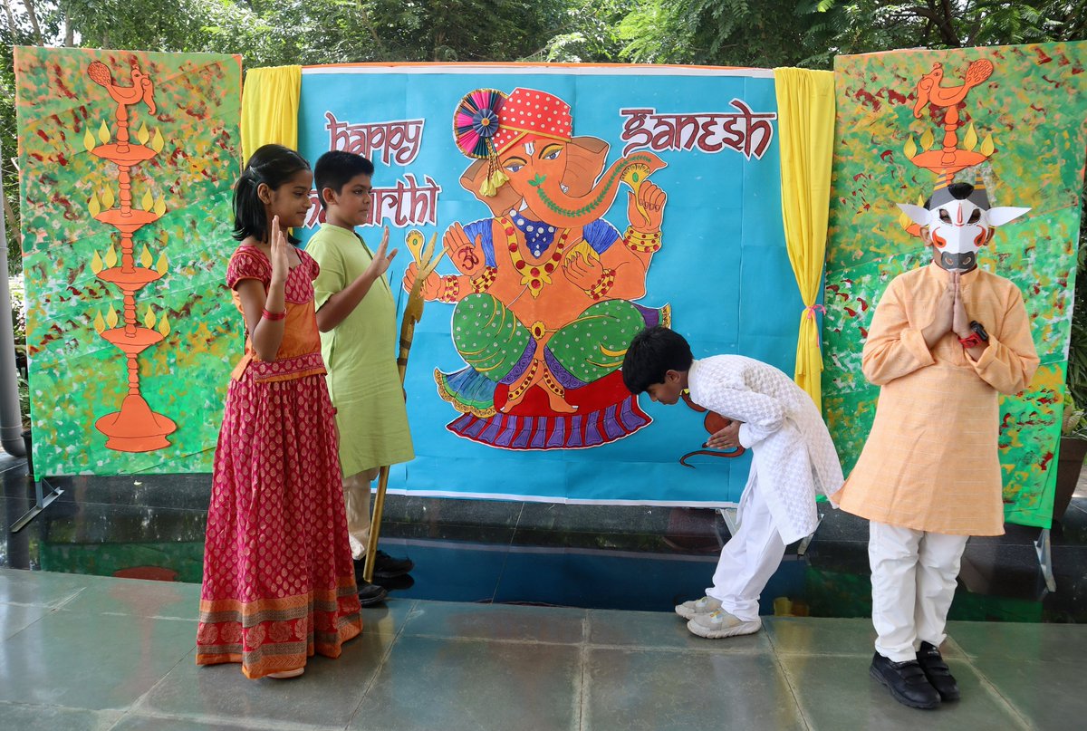 BirlaOpenMinds's tweet photo. #birlaopenmindsinternationalschool

#ganeshfestival #ecofriendlyway #melodioussongs #danceperformance https://t.co/VQd8UXlmtF
