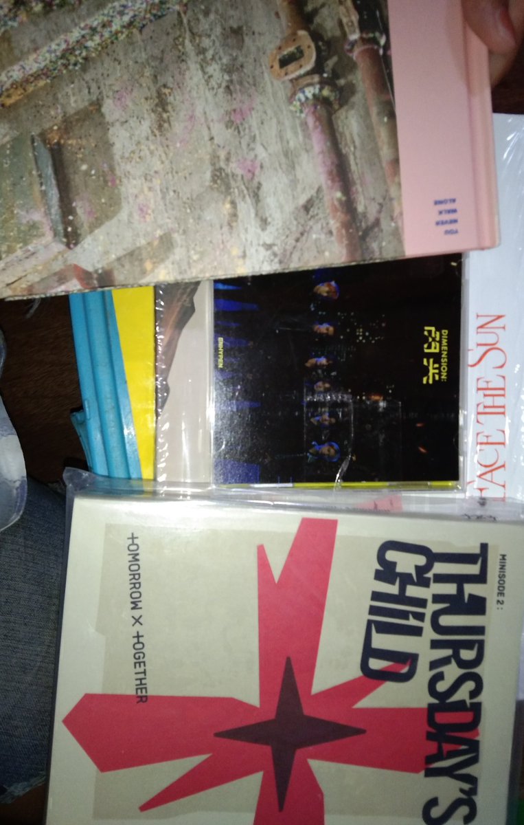 Remedios_31's tweet photo. Thankyou mii @chay_dise nakauwi ng safe ang mga album ko 😊
One of my trusted shop 💜💜
#CHAY_FEEDBACK https://t.co/FAwjRUOnXd