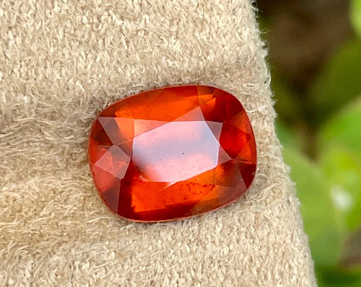 TheOGFaro's tweet photo. 4.20 Cts Cushion Cut Natural Smoky Loose Hessonite Garnet, Fanta Orange Garnet, Orange Gems Jewellery, African Garnets, Garnet Ring Jewelry
 #loose #fanta #Garnet #Garnets #CtsCushionCut #Jewellery #African #gems #Orange #finefacetedgems #EtsyEmail

👉https://t.co/Ko4bG6P9PO https://t.co/KLkDH2SshG