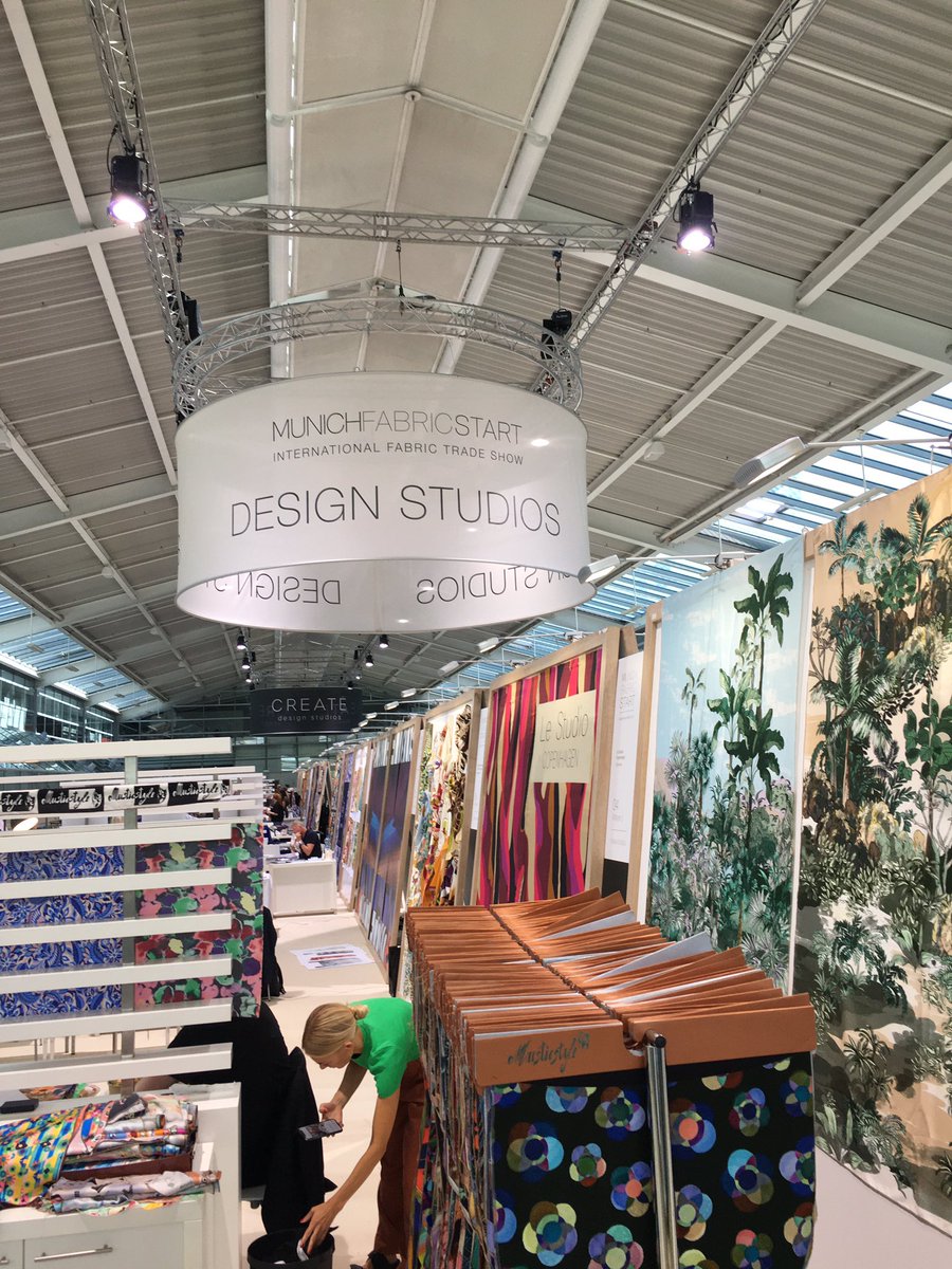 muratd_tekstil's tweet photo. With almost 900 exhibitors and 1500 collections on a total exhibition area of around 45,000 square metres, Munich Fabric Start now comprises eight areas - Fabrics and Additionals with international material innovations for all apparel segments, @MunichFabric #Fabric #textille https://t.co/IHxZeOKjQz