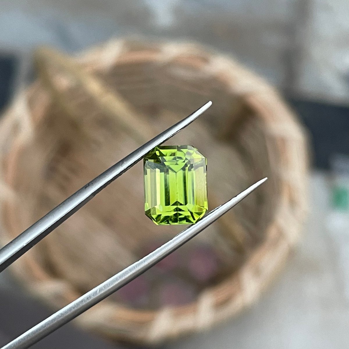 HayticyS's tweet photo. 3.65 CTS Natural Loose Peridot Jewelry For Women | Loose Gemstones Natural Peridot Necklace For Men | Faceted Apple Green Peridot Gemstone
 #LooseGemstones #men #cts #FacetedApple #PeridotNecklace #PeridotGemstone #finefacetedgems #EtsyEmail

👉https://t.co/sbTUjk8HQb https://t.co/4K6ANCeEJR