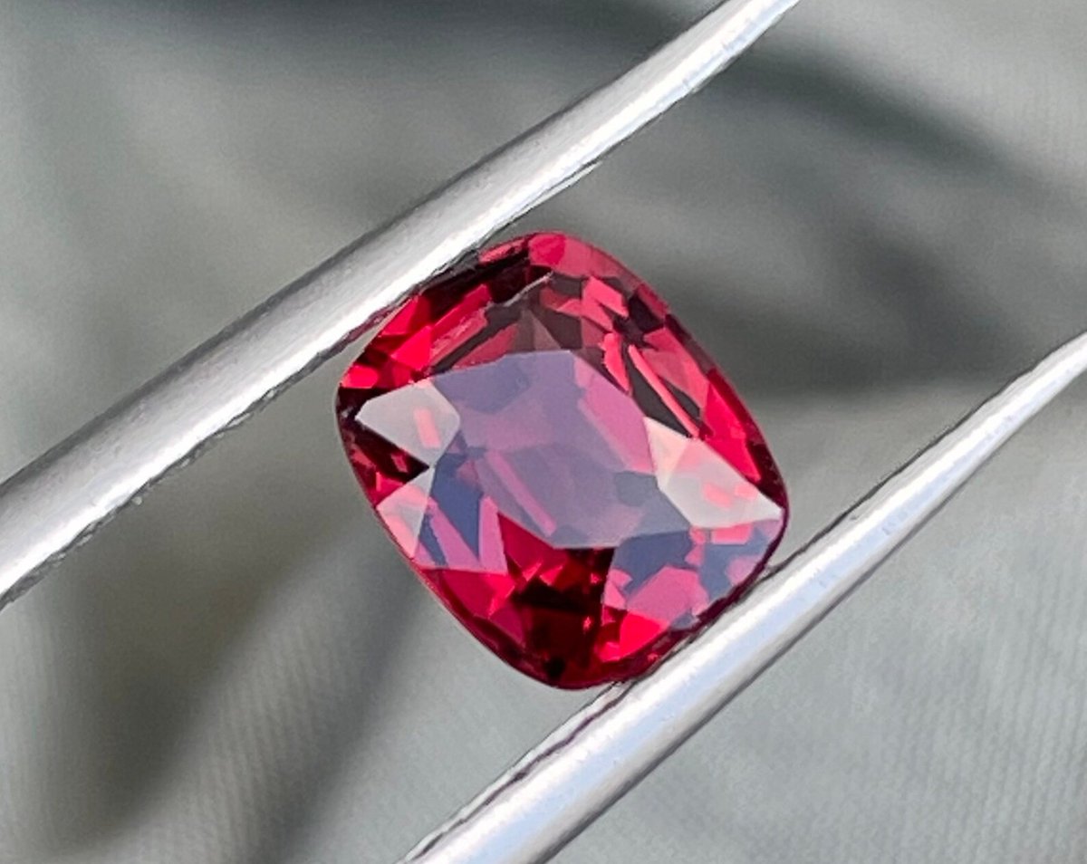 old_glory_bot's tweet photo. 1.15 Cts Cushion Cut Natural Burmese Red Spinel Gemstone Available for Sale
 #Burmese #CtsCushionCut #sale #SpinelGemstone #finefacetedgems #EtsyEmail

👉https://t.co/Ww3XfW6Zq5 https://t.co/G6OZuoV2Y3