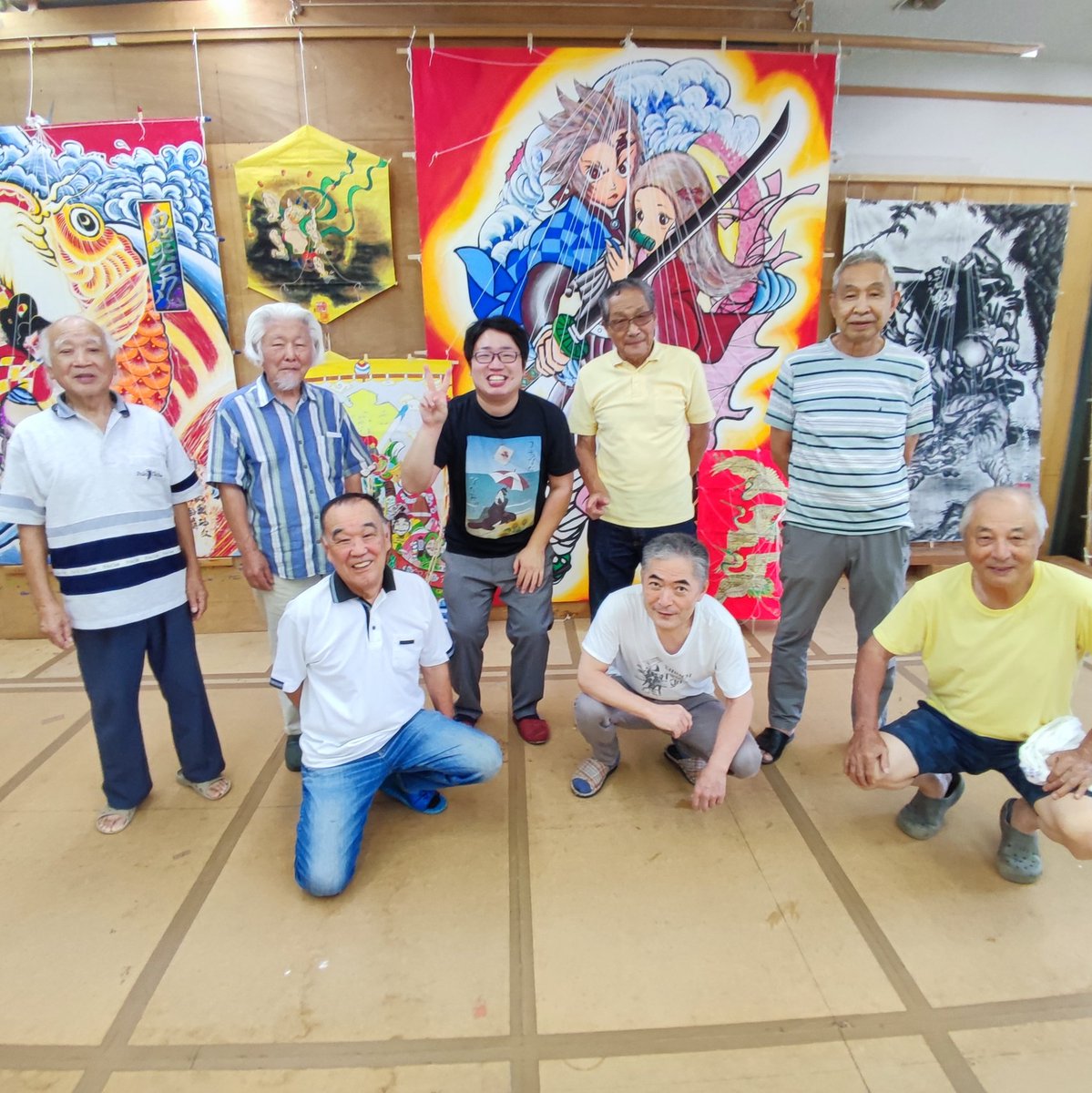 「日本海内灘砂丘凧の会」の皆さんと！

会員として、協力隊を卒業したあともよろしくお願いします🙇‍♂️✨

凧揚げサイコー！！

#内灘町 
#凧揚げ