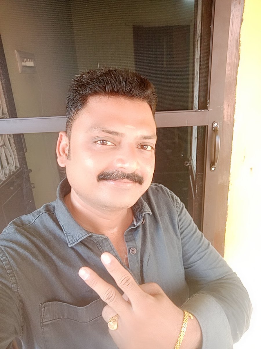 Naraking17's tweet photo. Today I'm celebrating my 35th Birthday https://t.co/oVF1khUa1q