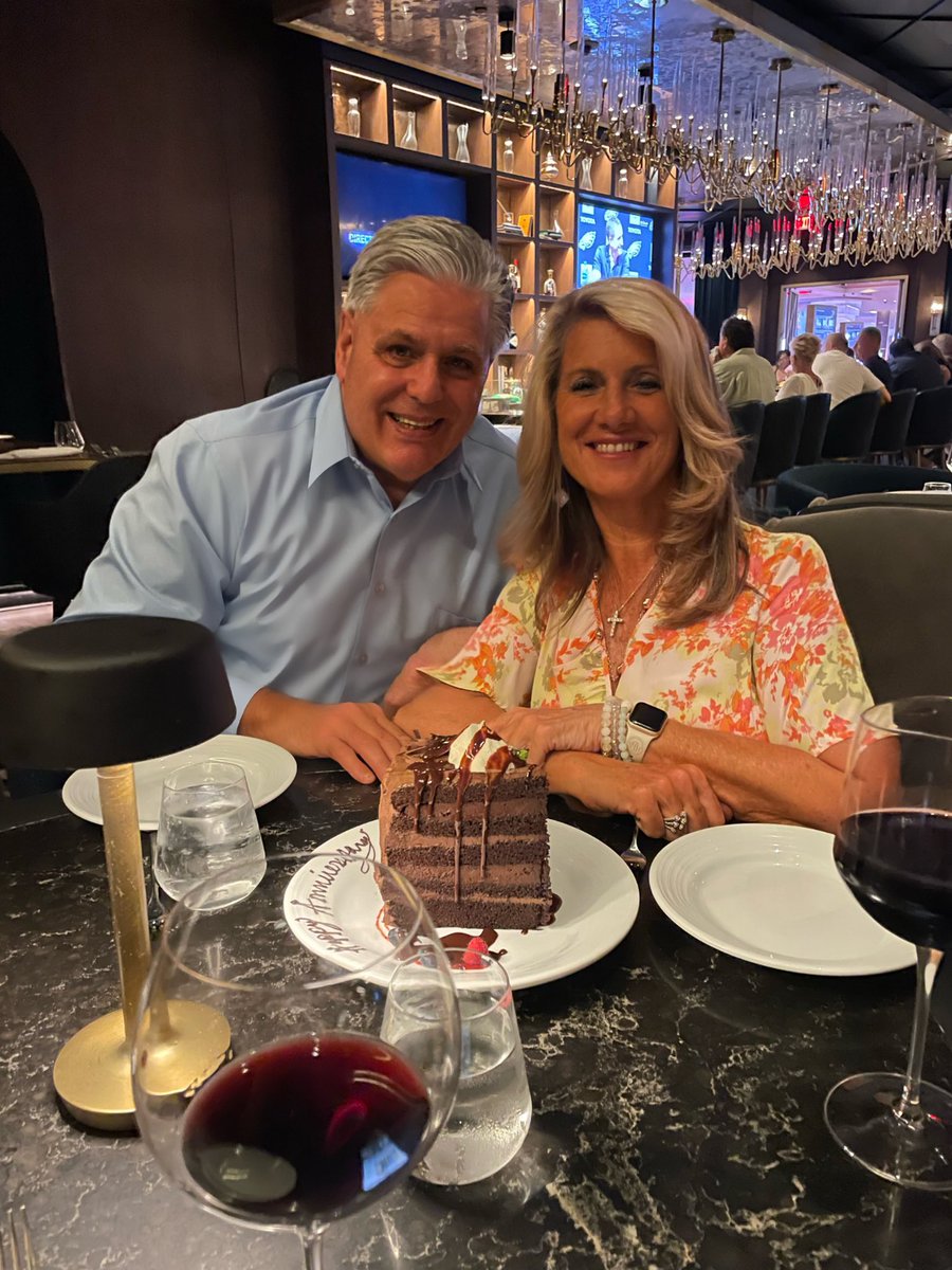 Sdimaso's tweet photo. A wonderful day celebrating 35 years of happily ever after! A fabulous dinner and a @MichaelBuble concert! I am one lucky lady, blessed with all beautiful gifts, starting with the best husband on the planet. #LoveRight #35AndCounting https://t.co/2Kxh5gxFL8