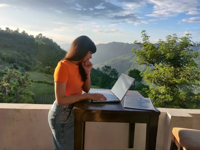 Denis70739641's tweet photo. How are you? @thumpingtrips,I will manage your airbnb remotely as a ho̍st. 😄

👉https://t.co/WaHSzSrLsV https://t.co/IqdZEUWajM