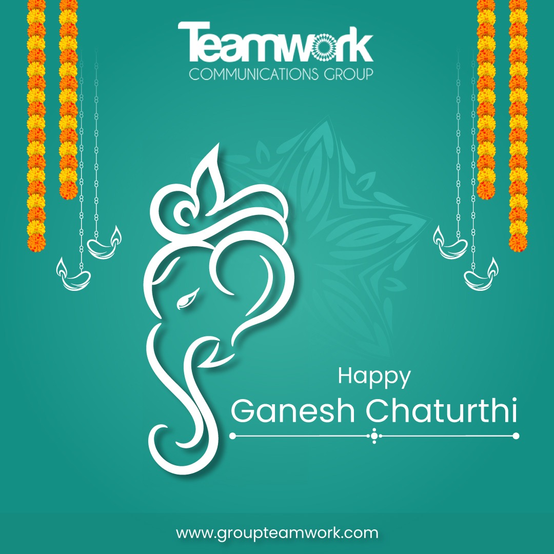 TeamworkPR's tweet photo. May Lord Ganesha keep enlightening your lives and bless you always 🤗
Wishing you a Happy Ganesh Chaturthi.
#GaneshChaturthi #HappyGaneshChaturthi #LordGanesh #TeamworkCommunicationsGroup #TeamworkGroup #Teamwork #Festivals #Enjoy https://t.co/reMbsLMG9a