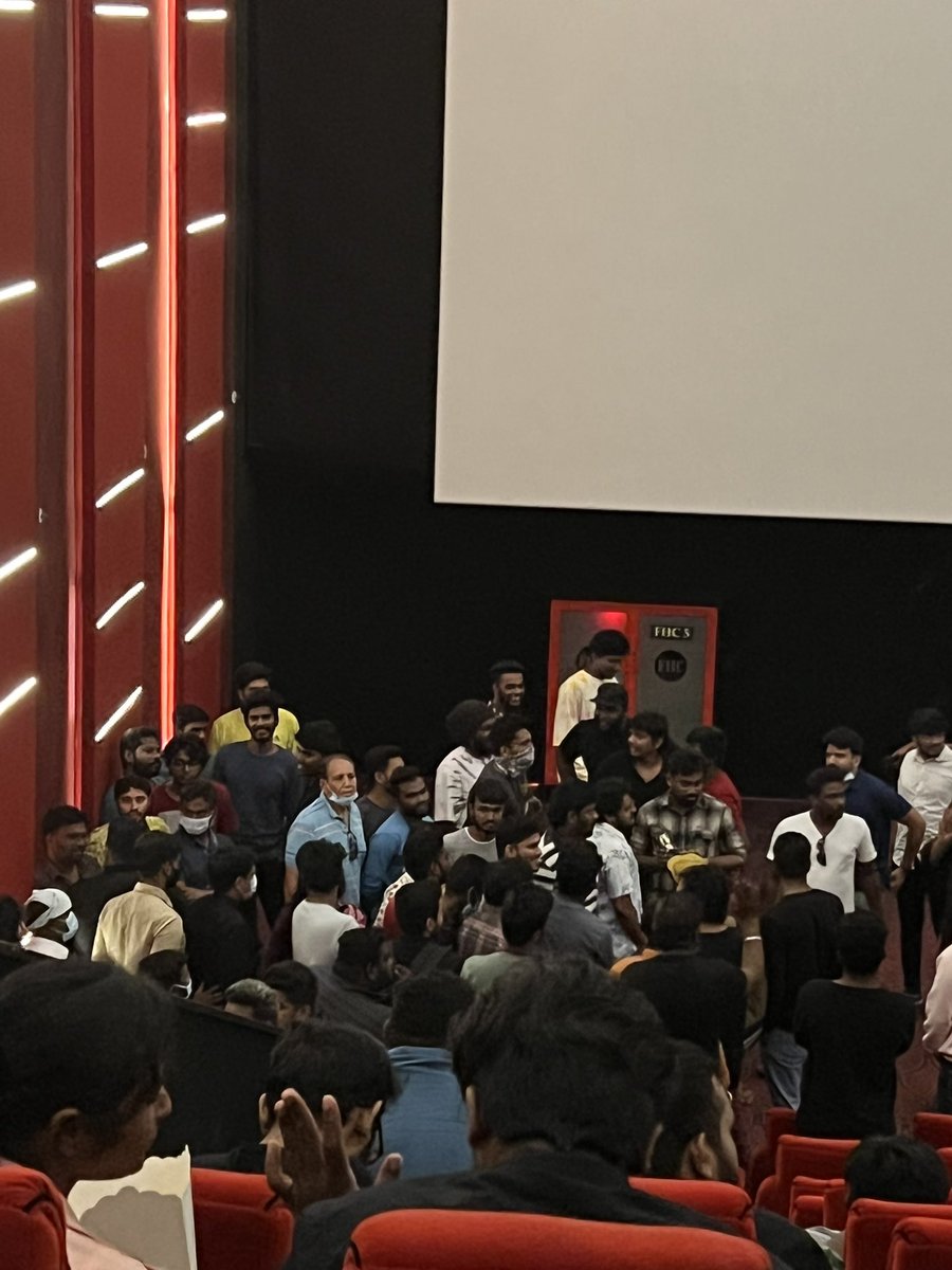 surendarjoe's tweet photo. @AswinKrish18 @_PVRCinemas @beemji @Neelam_Culture https://t.co/TvbGBH7han