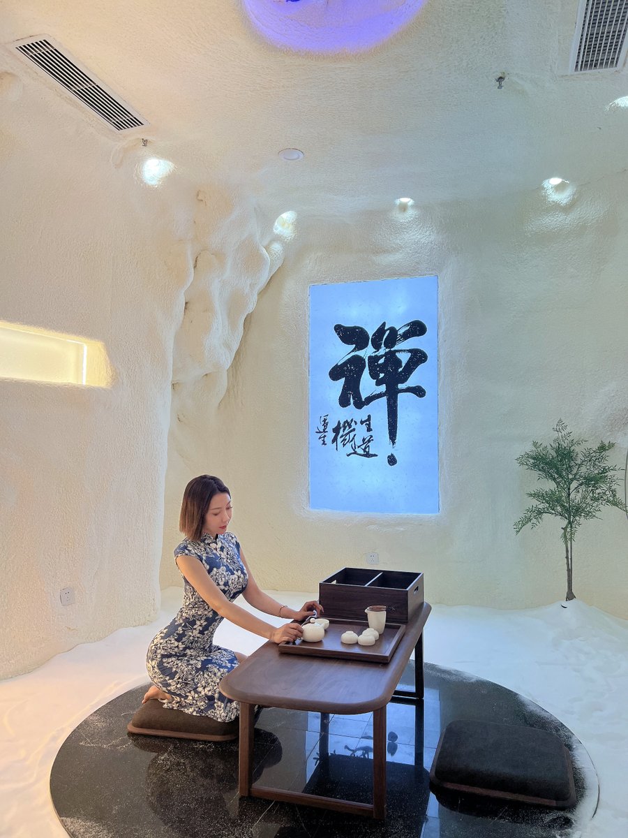 来闺蜜家试营业的地方喝喝茶，做做美容💆‍♀️，拍拍照，天然盐吧哟！下次要试试这里的拳击场，静若处子，动若脱兔。精致女孩👧的一天💕 https://t.co/FU7gFssqsz