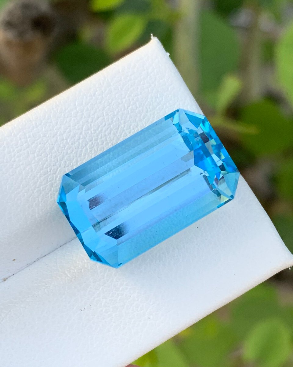 Rybot3000's tweet photo. AAA Emerald Cut Topaz, 24.35 Cts Loose Blue Topaz, 20x12.4x9.7 Mm December Bithstone topaz genstone for jewelry making
 #JewelryMaking #TopazGenstone #topaz #MmDecemberBithstone #CutTopaz #aaa #CtsLoose #finefacetedgems #EtsyEmail

👉https://t.co/ALlJmqesPH https://t.co/gYyzDHcFuJ