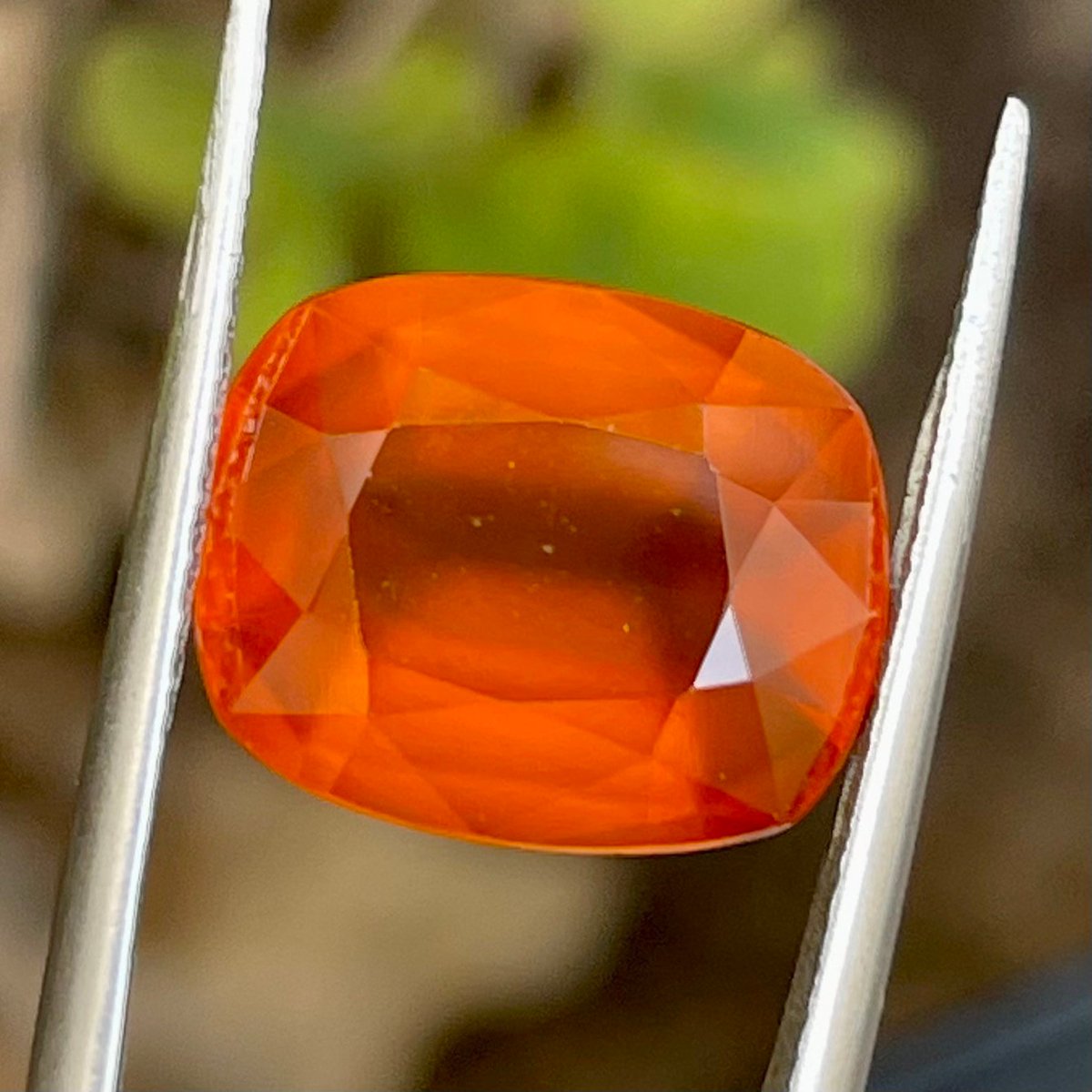 dilan_tests's tweet photo. Natural Faceted Hessonite Garnet Orange Color 7.20 Ct Gemstone For Necklace Jewellery Making
 #Faceted #CtGemstone #NecklaceJewelleryMaking #color #Garnet #Orange #Hessonite #finefacetedgems #EtsyEmail

👉https://t.co/e1tVvH18yL https://t.co/xLtkfiwqNc