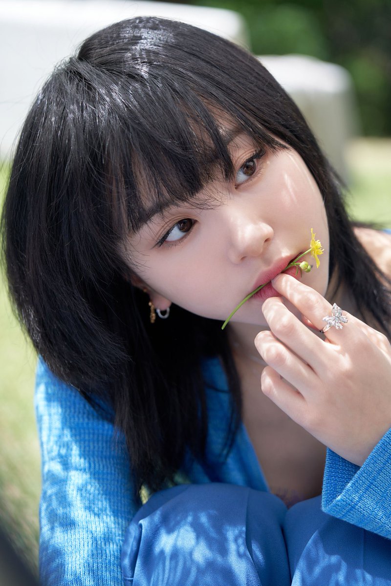 chaeyoung pics tweet media