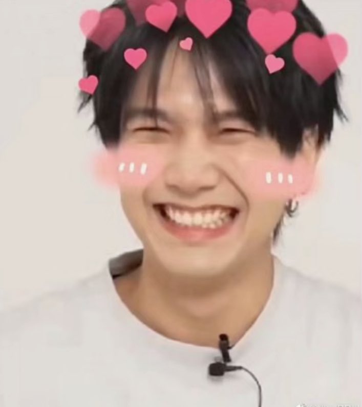 arorazyr's tweet photo. #GETWELLBUILD Build get better quickly! Don't worry about anything! Have a good sleep and don't catch cold! Don't have any burden in your heart! Hope to see you as happy as before!@Buildbuilddd 😘😘 https://t.co/wFUCK4Objs