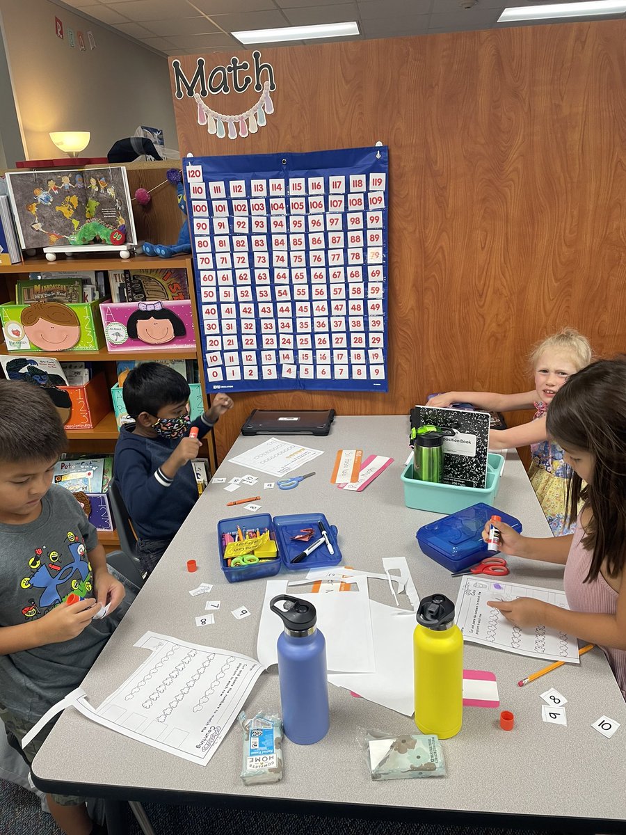 RAndradeK's tweet image. Teamwork is so much fun! #pumapride #levelu