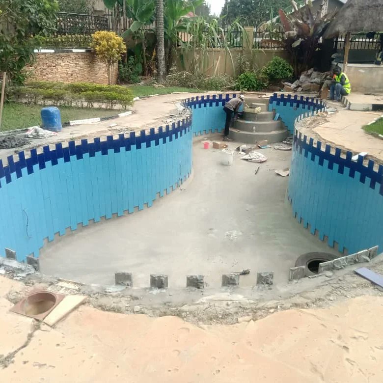 PrishaProperty1's tweet photo. Make your home, Hotel more attractive with a unique design of a Swimming pool for your family and Quests. 
Reliable and affordable to you our clients.
Contact us today 
Office +256200957696
         ☎️ +256773576601
WhatsApp +256706757696
Email:prishapropertyservices@gmail.com https://t.co/RNkFLHikJT