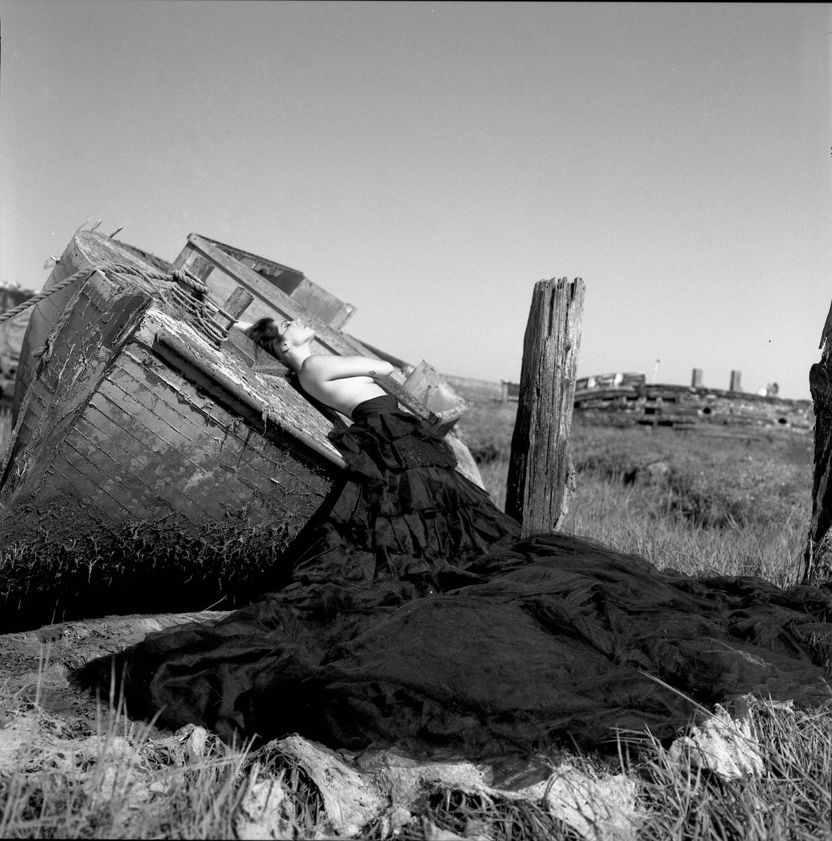 oliver_prout's tweet photo. Some pictures from the Meaningful textures video #bwphotography #cinestill #olitography https://t.co/fqkh94mGKv