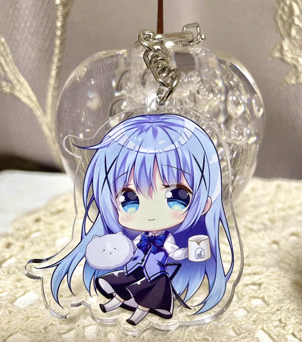 こちらは
・抱き枕カバー
・ちびチノちゃんアクキー
・直筆サイン入りラビハ招待状風描き下ろしイラストカード
の3点がセットになったFANBOX限定版もございます。(以下有料記事に飛びます)
🐰 加筆修正詳細とURL
https://t.co/cZPi9Y7a7r
🐰描き下ろしイラスト
https://t.co/xkvJy9KoVs 