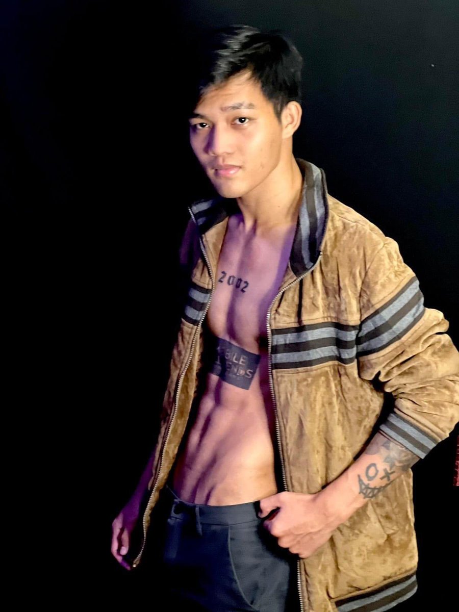 BoyberryS's tweet photo. အားလုံးလဲသိထားသင့်တယ်ထင်လို့ သတိပေးလိုက်ပါတယ် တစ်ခါတစ်လေထင်မထားဒါလေးတွေဖြစ်တက်လို�� ဘယ်သူကိုမှ အယုံမလွယ်ဖို့ သတိပေးလိုက်ပါတယ် သူခိုးအမည် ဟိန်းမင်းစိုး အသက်၂၀ အဖအမည် ဦးအောင်လင်း နေရပ်ဘားအံ မှတ်ပုံတင်နံပတ် ၃/ဖပန (နိုင်)၀၃၂၉၃၆ ရုပ်နဲ့မှမလိုက်ပိုက်ဆံ(၁၅) သိန်းခိုးယူသွားပါတယ် https://t.co/qNU6xWW2Ek