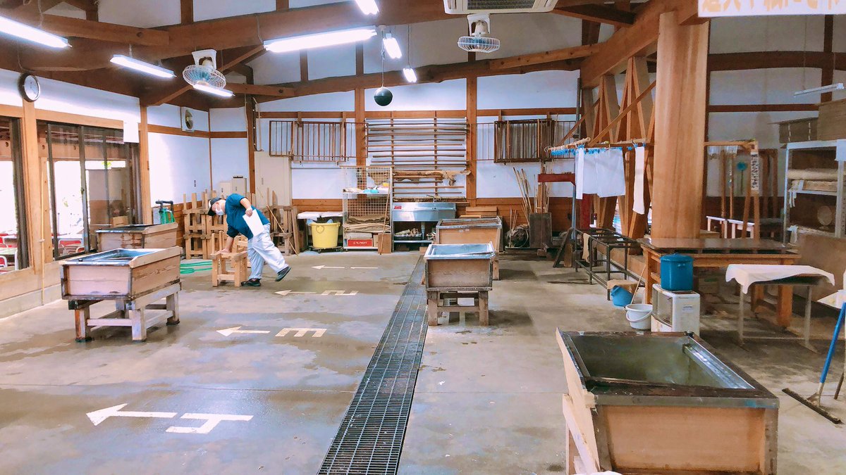 artmediak's tweet photo. 本日は和紙の里東秩父村にて和紙漉き体験。お庭で花を摘んで、和紙にのせていきます。お値段以上のとても良い体験でした！そして最後は、日高市のaddicted coffeeさんにて休憩☕️埼玉堪能です♪
#和紙の里 #東秩父村 #ときがわ #比企郡 #addictedcoffee #日高市 #和紙漉き https://t.co/SEsyUJ2YJl