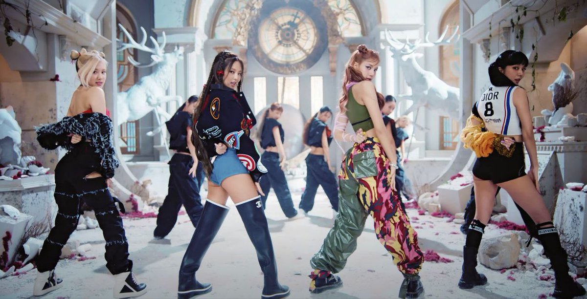lil_ck29's tweet photo. RESPECT FOR BLACKPINK 
#RESPECTFORLISA #RESPECTFORJENNIE #RESPECTFORJISOO #RESPECTFORROSÉ https://t.co/2eKUiDSOvk