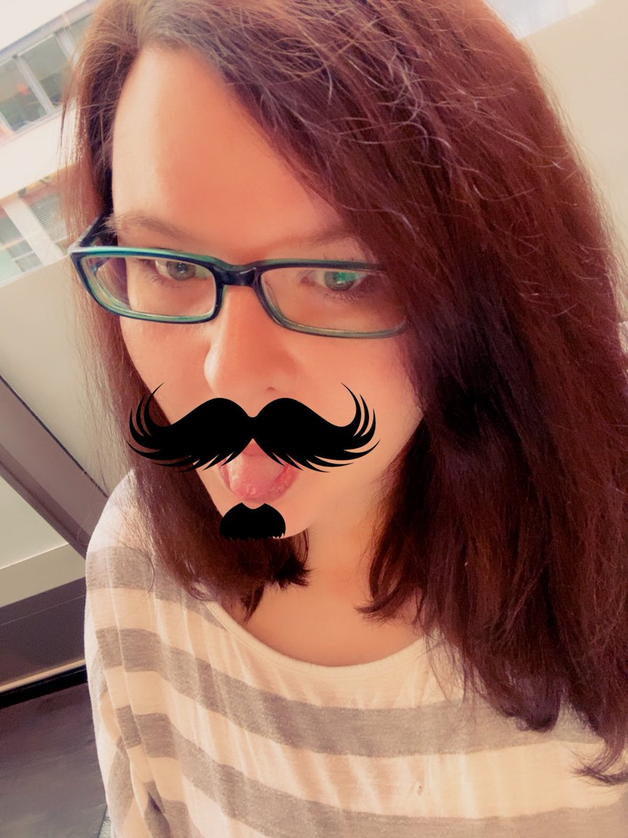 eLLaTV_91's tweet photo. @PlayStationDE &amp; ich wollte mich heute früh noch rasieren 😃 #JoelsBart https://t.co/k4WVKY9SlH