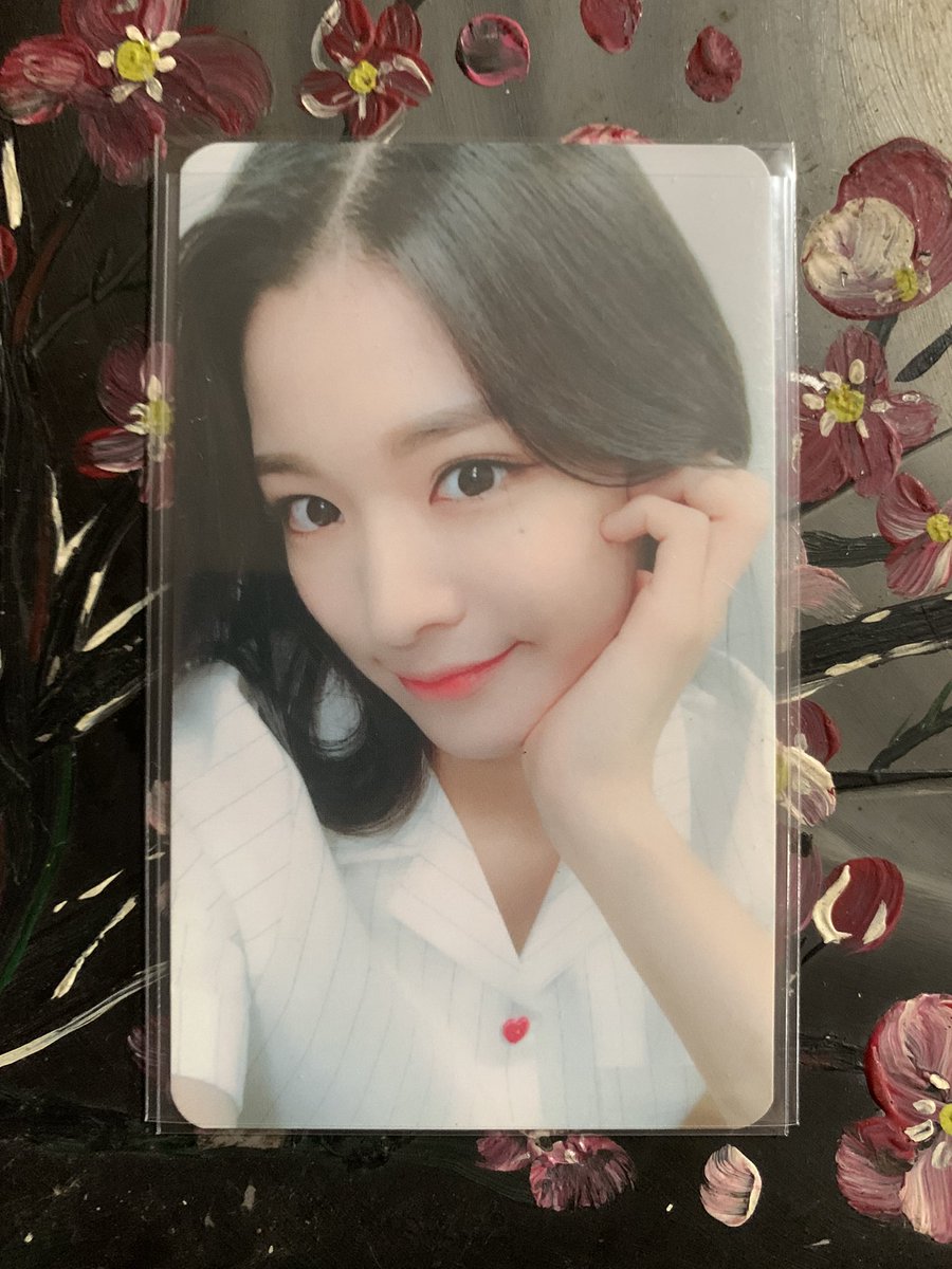 anneeugeneive's tweet photo. wts lfb ph only

fromis_9 chaeyoung to day signed photocard

QYOP
onhand
dm for offers

# fromis chaeyoung signed pc https://t.co/wuxiPZTnM6 https://t.co/w7hCo63oQb