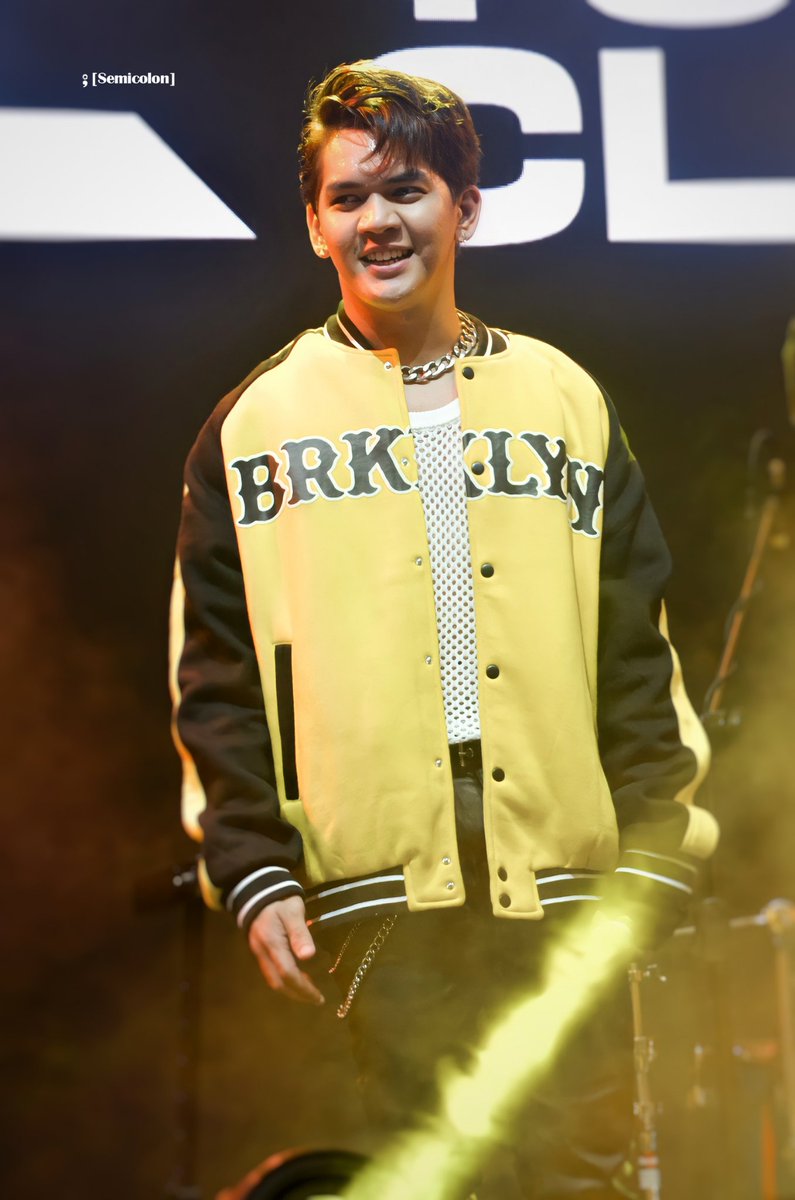 smclnjpg's tweet photo. 📸 220826
TOP CLASS JASCEL at RealMe Fan Fest 2022, SM Megamall

TC5 AT REALME MUSICFEST
#TopClass5 #TC5xRealme
@topclassofc @topclass_jascel
#TOPCLASS #TOPCLASS_JASCEL https://t.co/KcwdlWpYEF
