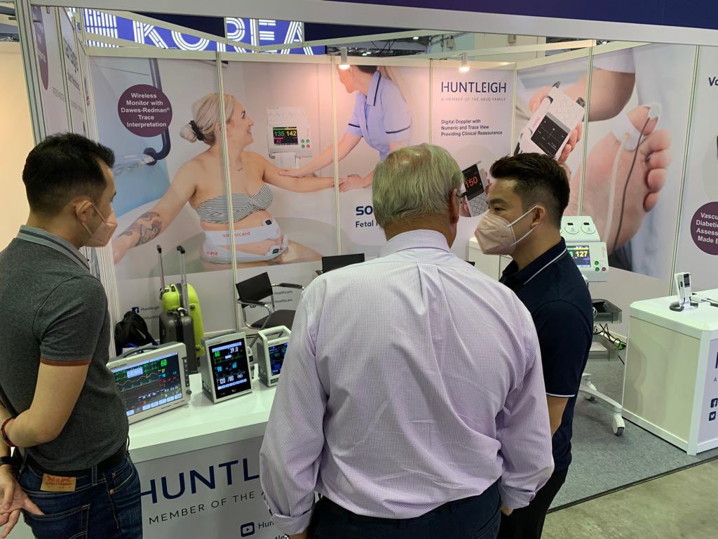 Huntleighdiag's tweet photo. Seeing plenty of interest in the new #Sonicaid Wireless Transducer System for our Team3. Great to catch up with our good friends and distributors from Malaysia #MFA2022 https://t.co/NsTT8YZVgq