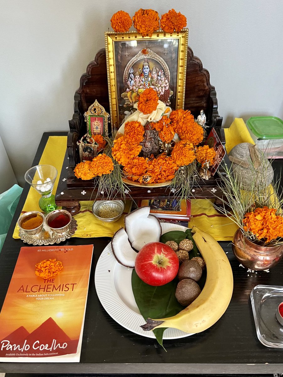 shivashankar's tweet photo. Happy Ganesha Chaturthi to all. #indianfestival #GaneshaChaturthi https://t.co/Wu5fKS5RDw