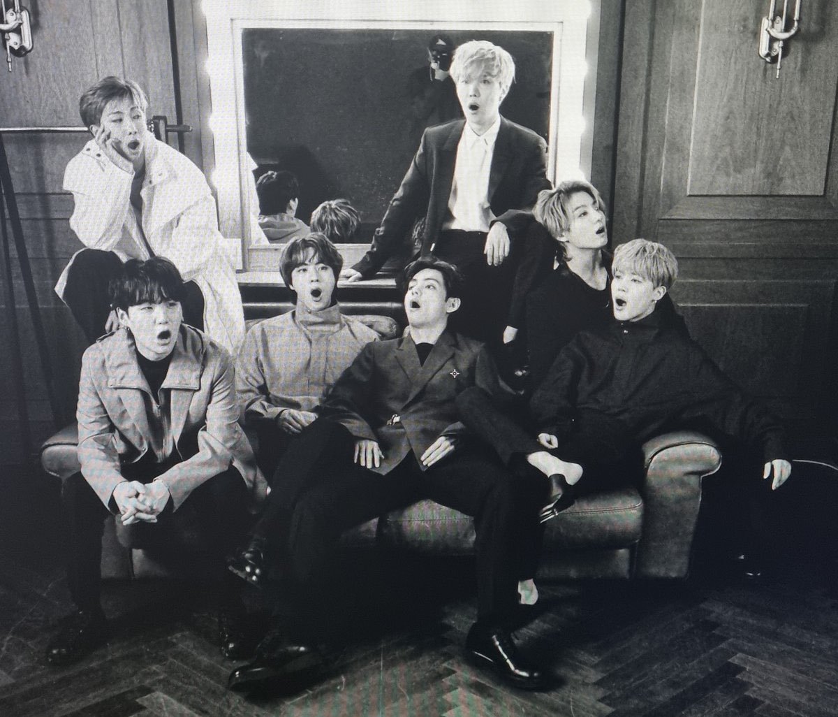 AHDOGMO's tweet photo. 💜탄이들에게 전하는 사랑의 메세지 (@BTS_twt) 녹음 2:31:08 부터
- 지박령 님(@twt_Jiback)
- 미니자기 님(@minijaginim1013)
- 쪼꼬미 님(@llljewel_87)
- 진숑빵숑 님(@kimji_w)
- 누나 님(@army_RM_SUGA)
소중한 메세지 들려주셔서 감사합니당💜 https://t.co/eHuTG1PpOO