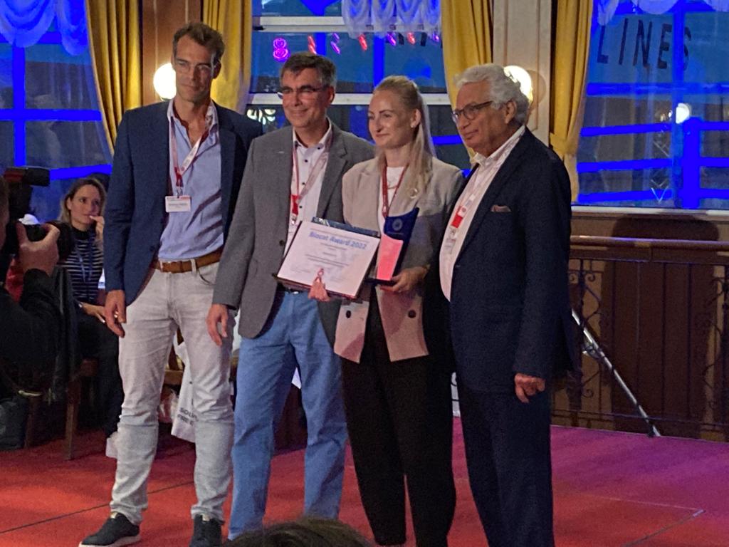 Sandy Schmidt tweet media